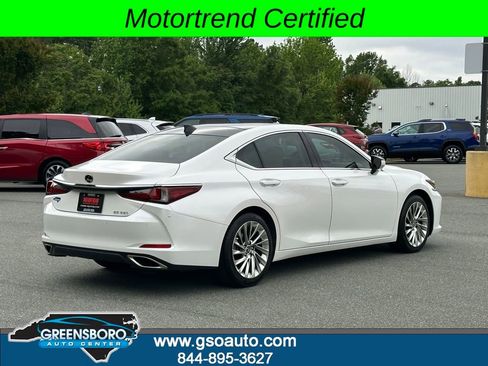 Used 2021 Lexus ES 350 Ultra Luxury w/ Accessory Package 2 FWD image 8