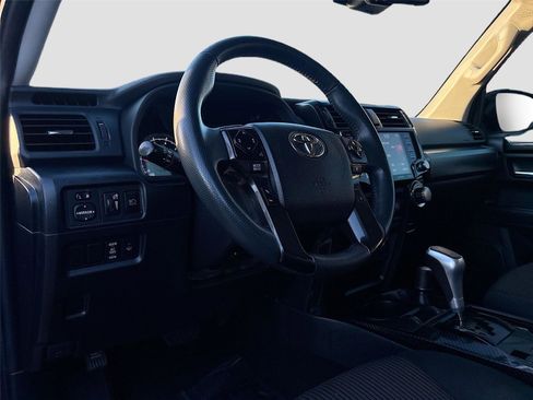 Used 2022 Toyota 4Runner TRD Off-Road image 10