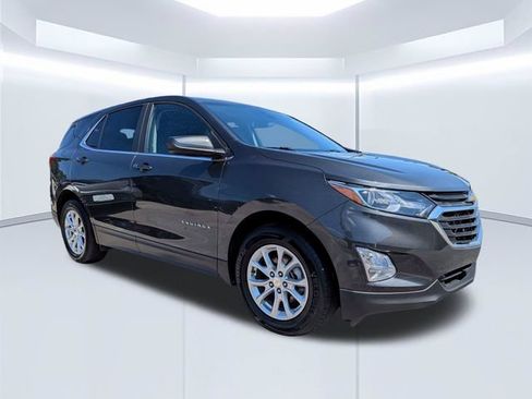 Used 2021 Chevrolet Equinox LT FWD image 1