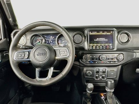 Used 2023 Jeep Wrangler Unlimited Sahara AWD/4WD image 12