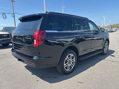 Used 2025 Ford Expedition Active AWD/4WD image 5