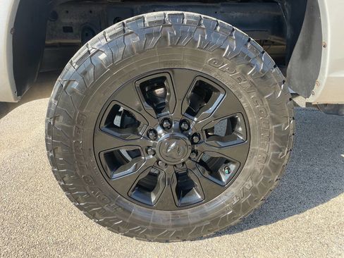 Used 2017 RAM 2500 Laramie w/ Sport Appearance Group image 13