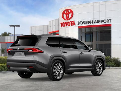New 2026 Toyota Grand Highlander Platinum image 42