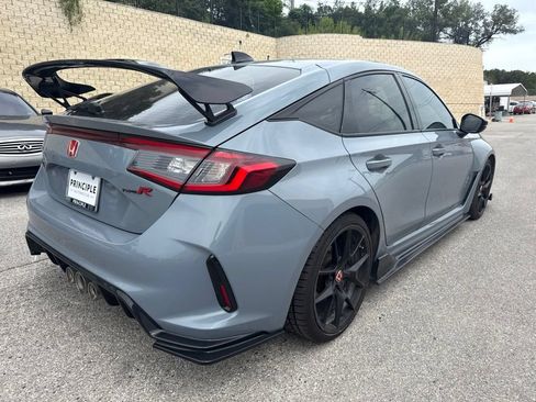 Used 2024 Honda Civic Type R image 6