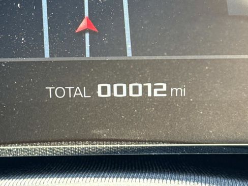 New 2026 BMW M5 w/ Carbon Package image 25