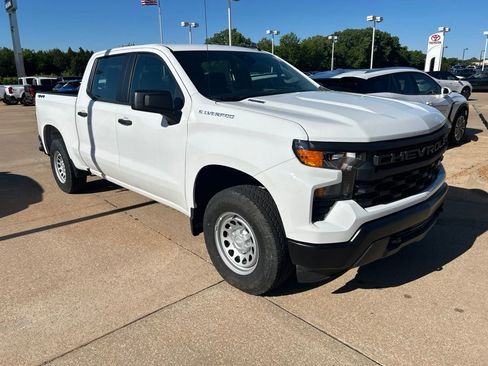 Used 2025 Chevrolet Silverado 1500 W/T w/ Trailering Package AWD/4WD image 11