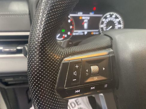 Used 2022 Mitsubishi Outlander SE image 23