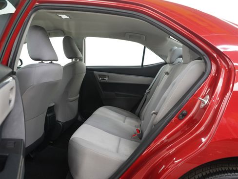 Used 2015 Toyota Corolla LE image 15