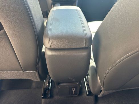 Used 2024 Buick Encore GX Sport Touring image 24