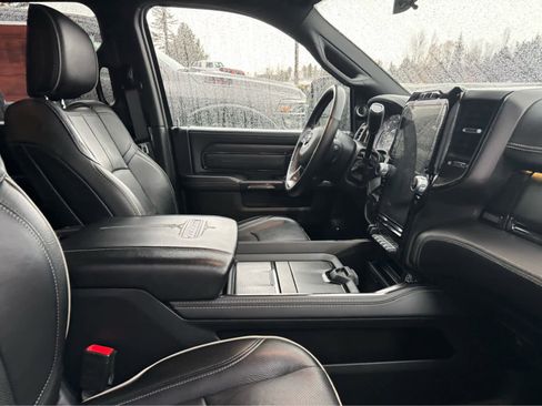 Used 2024 RAM 2500 Limited image 25