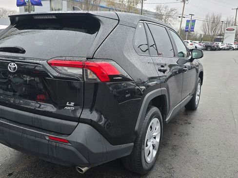 Used 2024 Toyota RAV4 LE image 7