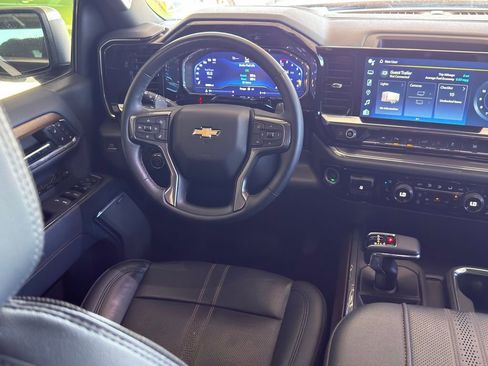 Used 2023 Chevrolet Silverado 1500 High Country RWD image 26