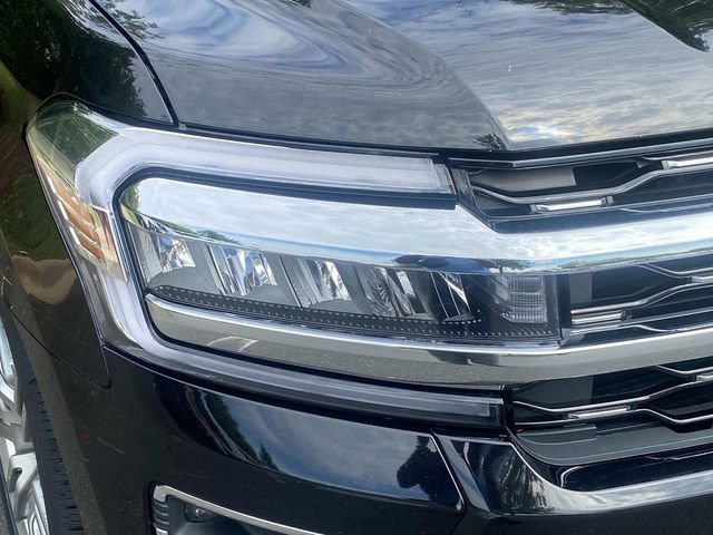 Used 2024 Ford Expedition Max Limited AWD/4WD image 4