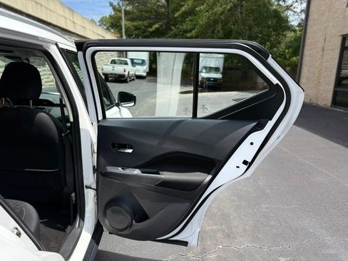 Used 2021 Nissan Kicks SV FWD image 25