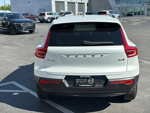 Certified 2026 Volvo XC40 B5 Plus AWD/4WD image 30
