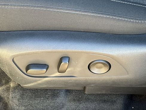 New 2025 GMC Acadia Elevation image 25