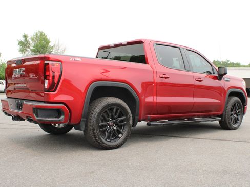 Used 2021 GMC Sierra 1500 Elevation w/ LPO, Elevation Black Package AWD/4WD image 6