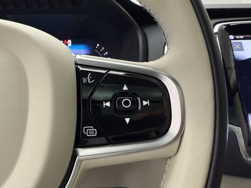Certified 2024 Volvo XC90 B6 Ultimate AWD/4WD image 17