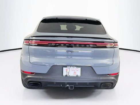 Used 2024 Porsche Cayenne Coupe AWD/4WD image 8