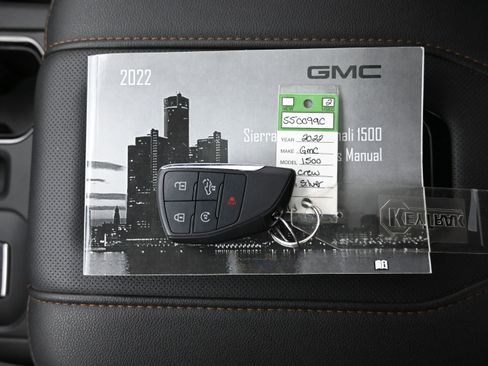 Used 2022 GMC Sierra 1500 AT4 w/ AT4 Preferred Package AWD/4WD image 20