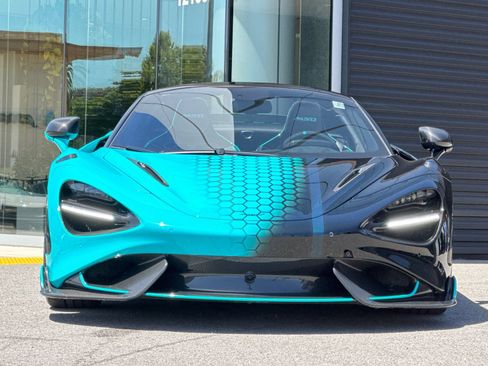 Used 2022 McLaren 765LT RWD image 11