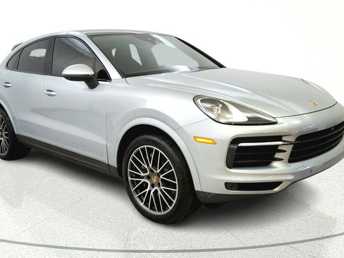 Used 2023 Porsche Cayenne Coupe AWD/4WD image 1
