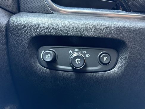 Used 2019 Chevrolet Traverse Premier w/ Redline Edition image 18