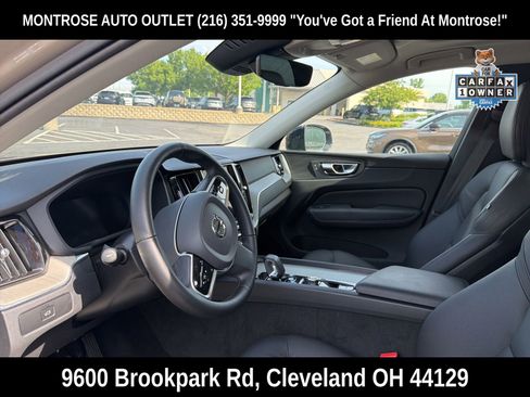 Used 2025 Volvo XC60 B5 Plus AWD/4WD image 2