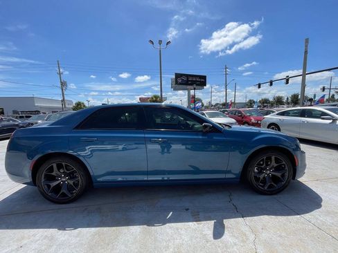 Used 2023 Chrysler 300 Touring w/ Sport Appearance Package RWD image 5