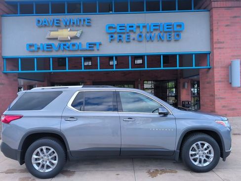 Used 2018 Chevrolet Traverse LT FWD image 10