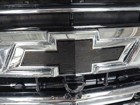 New 2026 Chevrolet Suburban Premier AWD/4WD image 31