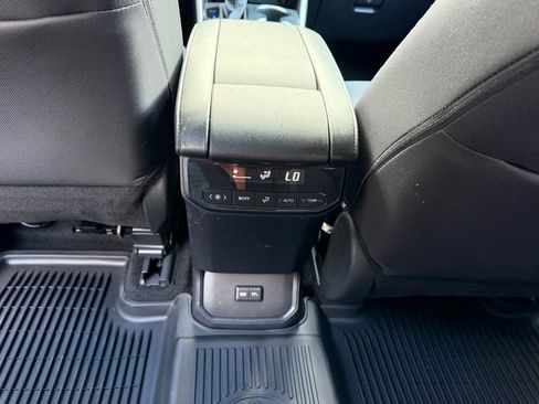 Certified 2025 Toyota Highlander LE image 24