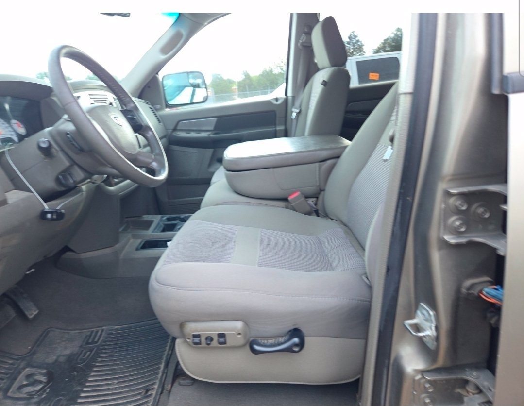 Used 2008 Dodge Ram 2500 Truck SXT w/ Popular Equipment Group AWD/4WD image 7