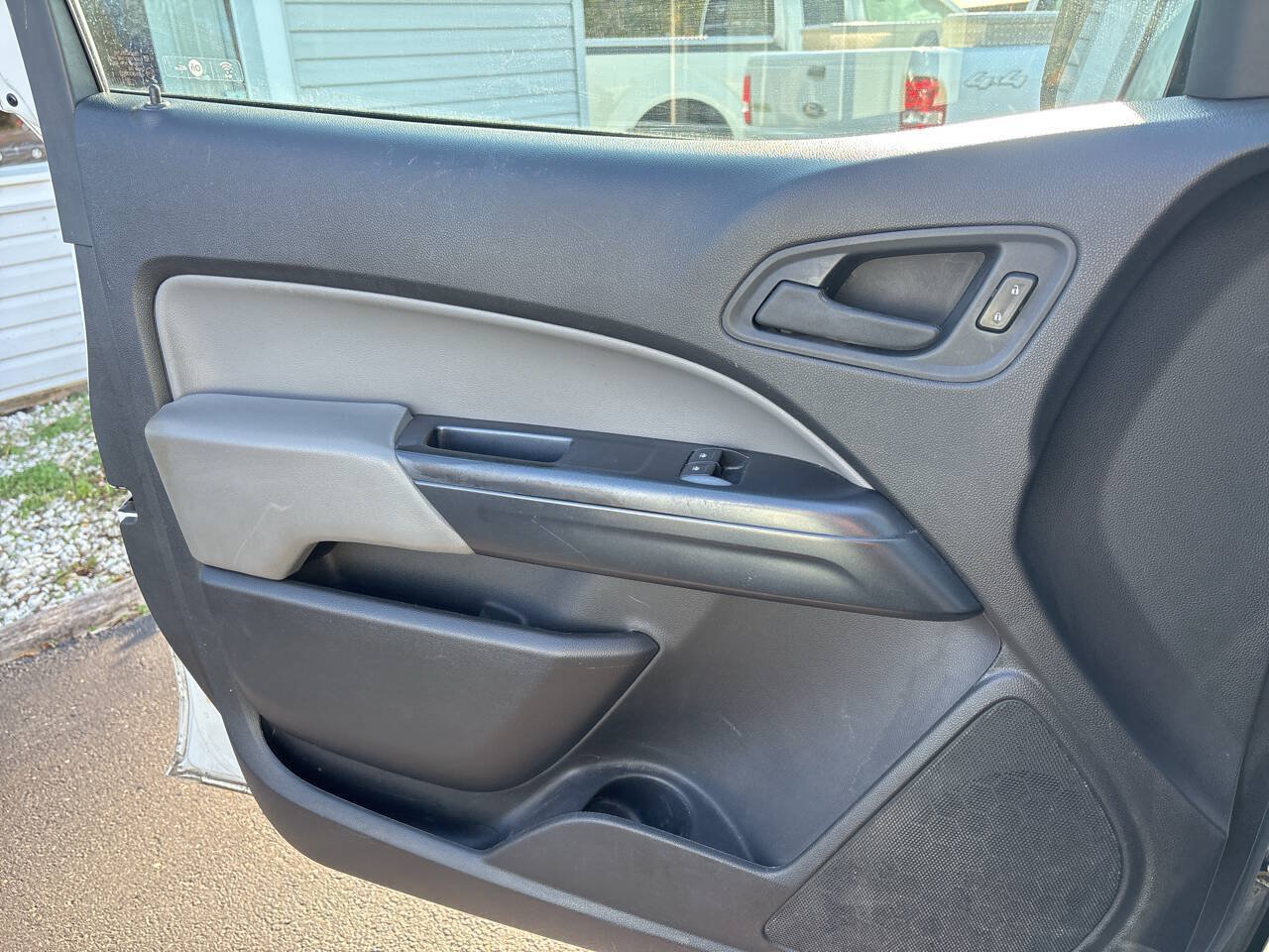 Used 2016 Chevrolet Colorado W/T w/ WT Convenience Package RWD image 17