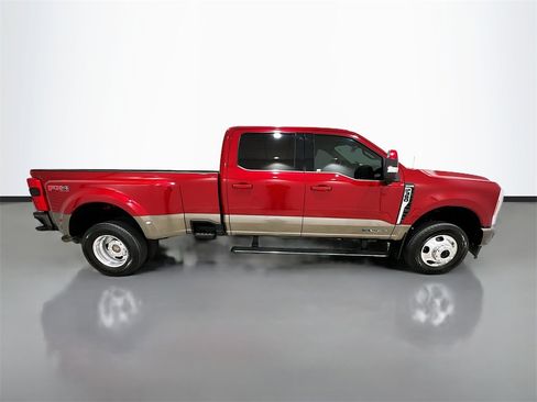 Used 2023 Ford F350 King Ranch w/ FX4 Off-Road Package image 7