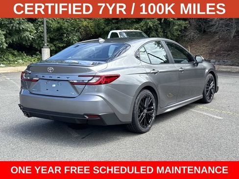 Used 2025 Toyota Camry SE FWD image 2