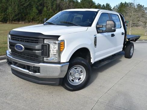 Used 2019 Ford F250 XL w/ Power Equipment Group image 2
