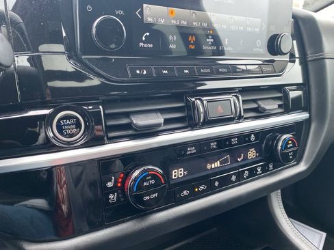 Used 2022 Nissan Pathfinder Platinum w/ Cargo Package image 31