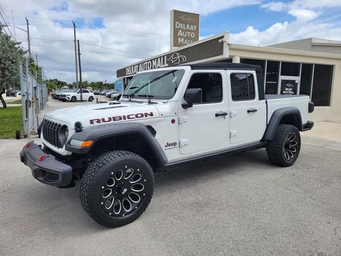 Used 2024 Jeep Gladiator Rubicon w/ Safety Group image 1