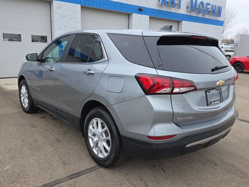 Used 2024 Chevrolet Equinox LT image 3