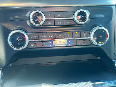 Used 2023 Ford F150 Lariat w/ Equipment Group 502A High image 16