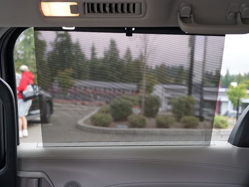 Used 2021 Toyota Sienna LE image 17