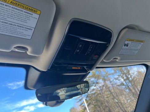 New 2026 Land Rover Range Rover SE image 21