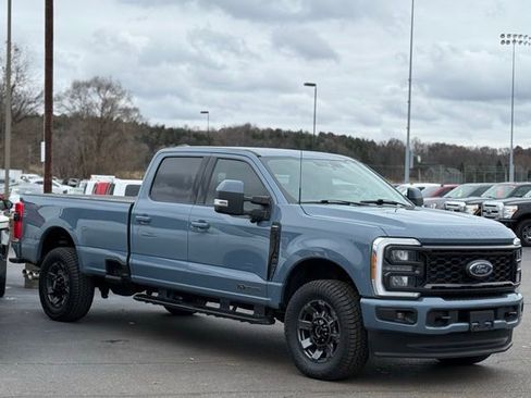 Certified 2023 Ford F250 Lariat w/ Sport Appearance Package image 43