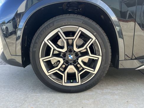 Used 2025 BMW X1 xDrive28i w/ Technology Package image 13