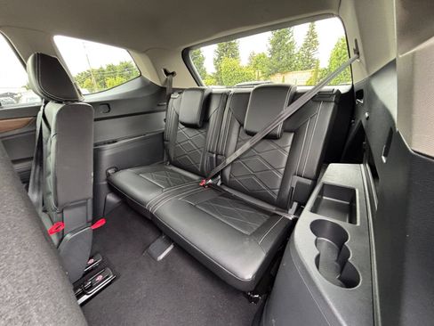 Used 2026 Volkswagen Atlas SE FWD image 32
