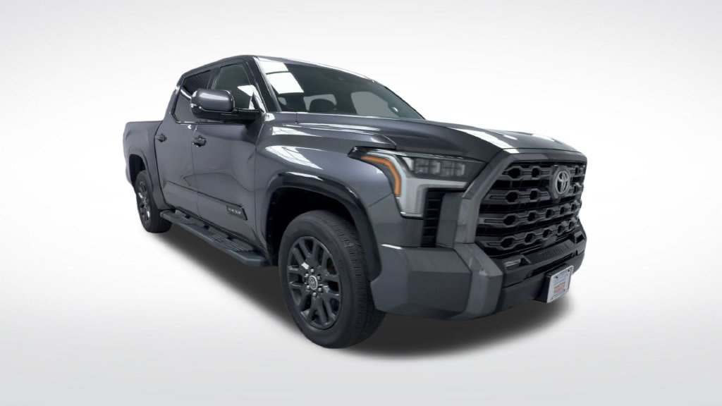Used 2023 Toyota Tundra Platinum AWD/4WD image 2