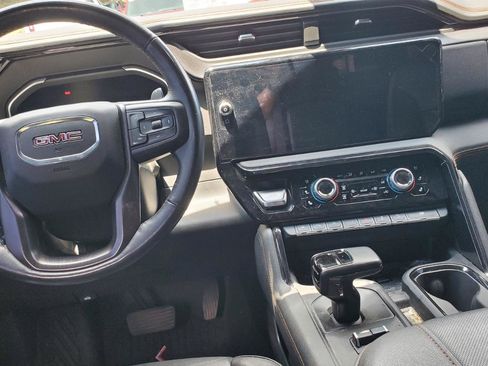 Used 2023 GMC Sierra 1500 AT4 w/ AT4 Premium Package AWD/4WD image 7