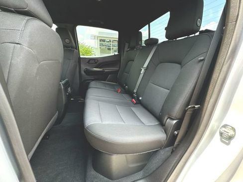 Used 2024 Chevrolet Colorado Trail Boss w/ Technology Package AWD/4WD image 25