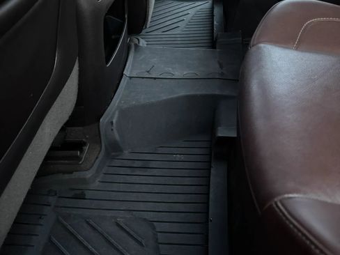 Used 2016 Chevrolet Tahoe LTZ AWD/4WD image 16